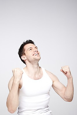 포토 JPG 스튜디오촬영 서양인 외국인 백인 해외기획촬영 라이프스타일 2012년태국 남자 감정 맨라이프 포즈 러닝셔츠 모션 회색배경 실내 한명 미소 웃음 사람 상반신 성인 30대 민소매 뷰티 주먹 올려보기 표현 자신감 남자만 남자한명만 성인남자만 성인한명만 성인남자한명만 장년만 장년남자만 장년남자한명만 성인만 국내포토 1 백그라운드 셔츠 상의 표정 인종 내부 생활 장년 회색 파일형식