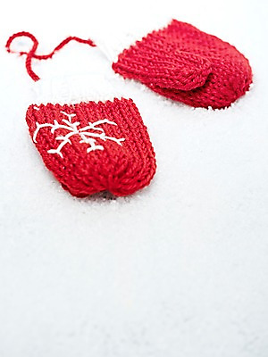 포토 JPG 스튜디오촬영 계절 장갑 백그라운드 겨울 실내 사람없음 뜨개질 오브젝트 털장갑 손모아장갑 국내포토 잡화 취미 내부 파일형식