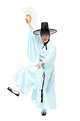 포토 JPG 스튜디오촬영 전신 모자 한국문화 한국전통 전통 남자 전통문화 포즈 한국 실내 한명 서기 들기 누끼 사람 동양인 20대 성인 앞모습 한국인 춤 부채 전통의상 한복 전통무용 고무신 신분 양반 두루마기 전통부채 부채춤 한국무용 선비 남자만 남자한명만 성인남자만 청년만 청년남자만 청년남자한명만 성인한명만 성인남자한명만 성인만 국내포토 갓모자 모자_잡화 1 동양문화 잡화 아시아 문화 뷰포인트 신발 모션 문화예술 전통소품 인종 청년 내부 전통공연 파일형식