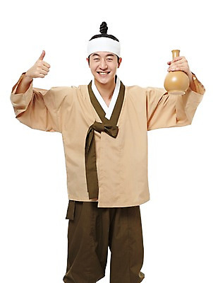 포토 JPG 스튜디오촬영 한국문화 한국전통 전통 남자 전통문화 모션 술병 한국 실내 한명 서기 들기 누끼 사람 동양인 손짓 20대 성인 앞모습 한국인 최고 전통의상 한복 음주 만족 신분 평민 마당쇠 전통주 남자만 남자한명만 성인남자만 청년만 청년남자만 청년남자한명만 성인한명만 성인남자한명만 성인만 국내포토 1 동양문화 감정 아시아 문화 뷰포인트 병_용기 주류 인종 청년 내부 파일형식