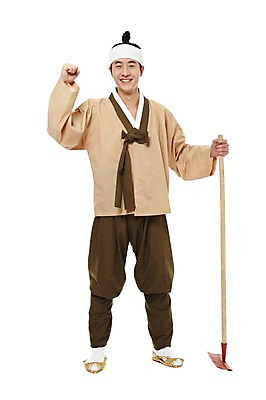 포토 JPG 스튜디오촬영 전신 한국문화 한국전통 전통 남자 전통문화 한국 실내 한명 서기 미소 웃음 누끼 사람 동양인 손짓 20대 성인 앞모습 농사 주먹 한국인 도박 농부 전통의상 한복 농기구 신분 짚신 평민 마당쇠 고무래 남자만 남자한명만 성인남자만 청년만 청년남자만 청년남자한명만 성인한명만 성인남자한명만 성인만 국내포토 직업 1 동양문화 아시아 문화 뷰포인트 신발 농업 모션 전통소품 표정 인종 청년 내부 파일형식