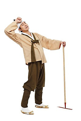 포토 JPG 스튜디오촬영 전신 한국문화 한국전통 전통 남자 전통문화 한국 실내 피곤 한명 서기 누끼 사람 동양인 20대 성인 옆모습 농사 눈감음 한국인 도박 농부 전통의상 한복 농기구 신분 짚신 평민 마당쇠 고무래 남자만 남자한명만 성인남자만 청년만 청년남자만 청년남자한명만 성인한명만 성인남자한명만 성인만 국내포토 직업 1 동양문화 아시아 문화 뷰포인트 신발 컨셉 농업 모션 전통소품 인종 청년 내부 파일형식