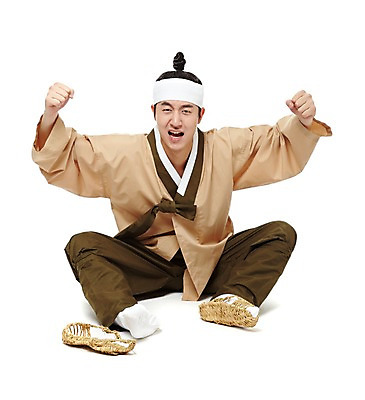 포토 JPG 스튜디오촬영 전신 한국문화 한국전통 전통 남자 전통문화 모션 한국 실내 한명 누끼 사람 앉기 동양인 20대 성인 앞모습 주먹 한국인 분노 전통의상 한복 신분 짚신 평민 마당쇠 남자만 남자한명만 성인남자만 청년만 청년남자만 청년남자한명만 성인한명만 성인남자한명만 성인만 국내포토 1 동양문화 감정 아시아 문화 뷰포인트 신발 전통소품 인종 청년 내부 파일형식