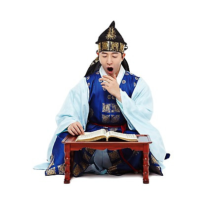 포토 JPG 스튜디오촬영 전신 한국문화 한국전통 전통 응시 남자 전통문화 한국 실내 한명 누끼 사람 앉기 동양인 20대 성인 앞모습 책 독서 한국인 졸음 전통의상 한복 신분 하품 도령 복건 서책 소반 남자만 남자한명만 성인남자만 청년만 청년남자만 청년남자한명만 성인한명만 성인남자한명만 성인만 국내포토 1 동양문화 시선 감정 아시아 문화 뷰포인트 모션 탁자 전통소품 인종 청년 내부 생리현상 파일형식