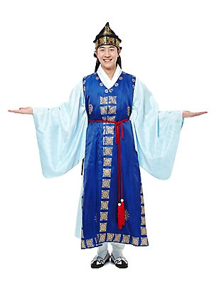 포토 JPG 스튜디오촬영 전신 한국문화 한국전통 전통 남자 전통문화 모션 안내 한국 실내 한명 서기 미소 웃음 누끼 사람 동양인 손짓 20대 성인 앞모습 한국인 전통의상 한복 신분 도령 복건 남자만 남자한명만 성인남자만 청년만 청년남자만 청년남자한명만 성인한명만 성인남자한명만 성인만 국내포토 1 동양문화 아시아 문화 뷰포인트 전통소품 표정 인종 청년 내부 파일형식