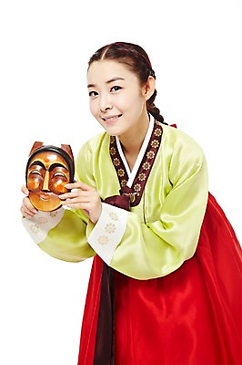 포토 JPG 스튜디오촬영 한국문화 한국전통 전통 여자 전통문화 한국 실내 가면 한명 서기 미소 웃음 들기 누끼 사람 동양인 상반신 20대 성인 앞모습 한국인 전통의상 한복 신분 탈 낭자 부네탈 여자만 여자한명만 성인여자만 청년만 청년여자만 성인한명만 청년여자한명만 성인여자한명만 성인만 국내포토 1 동양문화 아시아 문화 뷰포인트 모션 표정 인종 청년 내부 파일형식