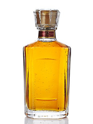 포토 JPG 스튜디오촬영 음료 백그라운드 술병 유리병 주류 실내 누끼 사람없음 물방울 알코올 병 음주 오브젝트 양주 위스키 국내포토 식기 병_용기 내부 파일형식