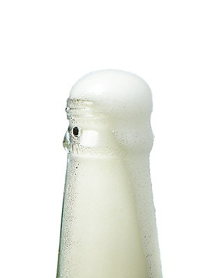 포토 JPG 스튜디오촬영 음료 백그라운드 술병 유리병 맥주 주류 실내 누끼 사람없음 거품 흐름 물방울 알코올 병 음주 오브젝트 맥주병 맥주거품 국내포토 식기 컨셉 병_용기 내부 파일형식