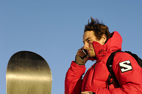 포토 JPG 해외이미지 겨울 스키 산 한명 얼음 하이킹 추위 도전 정상 빙하 오르기 알프스 탐사 원정 절정 해외202004 해외포토 자연요소 1 계절 유럽 모션 레저 겨울스포츠 사람 파일형식 이미지허브