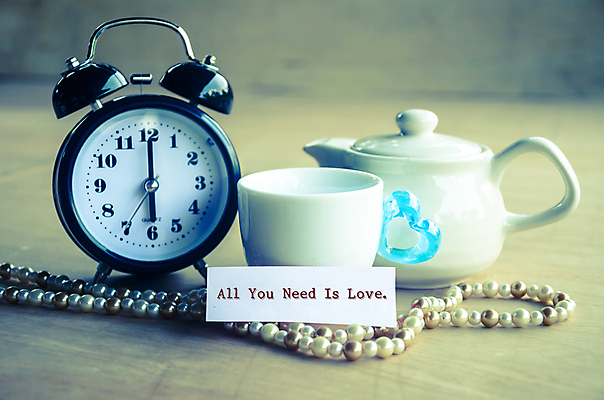 포토 JPG 해외이미지 라이프스타일 행복 커피 문장 시계 백그라운드 컨셉 휴가 발렌타인데이 건강 선물 사랑 타이포그라피 사람없음 목재 컵 유행 수확 하트 인사 시간 신용카드 서비스 복고 공포 개발 그런지 특별함 팁 필요 해외202004 해외포토 모양 나무 문자 식기 감정 음료 농업 재료 데이이벤트 생활 금융 예절 파일형식 이미지허브