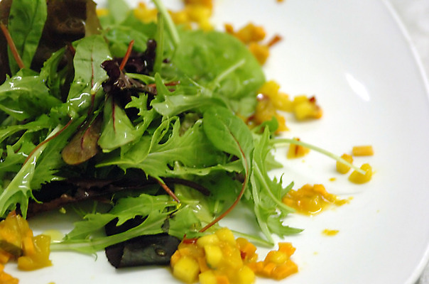 포토 JPG 해외이미지 접시 잎 건강 사람없음 초록색 샐러드 흰색 신선 상추 큐브 해외202004 해외포토 식물 식기 음식 컬러 채소 파일형식 이미지허브