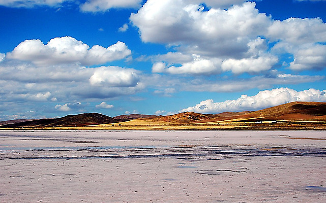 포토 JPG 해외이미지 구름 호수 자연 하늘 건조 풍경 사람없음 물 파란색 쓰레기통 소금 칠면조 수평선 해외202004 해외포토 자연요소 컬러 조류 생태계 파일형식 이미지허브