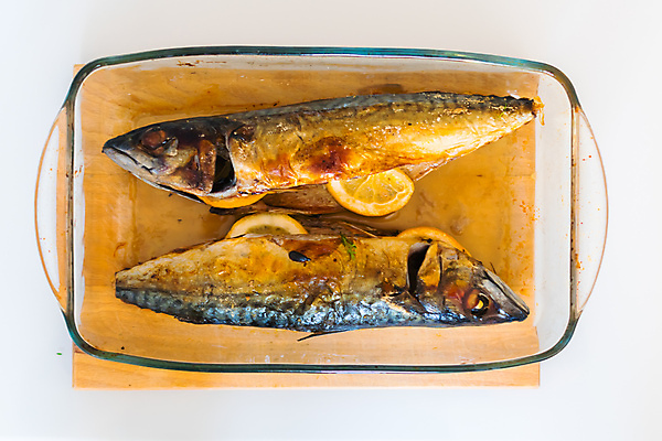 포토 JPG 해외이미지 접시 음식 바다 건강 어류 요리 사람없음 머리 식사 저녁식사 튀김 흰색 신선 맛 그릴 굽기 해산물 준비 훈제 점심식사 고립 송어 해외202004 해외포토 식기 컬러 컨셉 주방용품 신체부위 수중동물 구이 파일형식 이미지허브