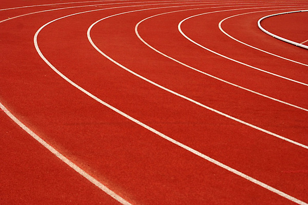 포토 JPG 해외이미지 길 선 스포츠 밭 곡선 표면 화살 숙이기 사람없음 야외 컬러풀 달리기 흰색 거친 주름 플랫 질감 고무 선로 해외202004 해외포토 컬러 포즈 농업 모션 파일형식 이미지허브