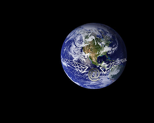 포토 JPG 해외이미지 1 지구 이동 컨셉 인터넷 비즈니스 통신 추상 미래 사람없음 파란색 전자제품 컴퓨터 세계 글로벌 지구본 우주 디지털 자료 웹 행성 정보 그물 메시지 뉴스 암호 연결 편지 사이버 언론 온라인 인터넷주소 이진법 입력 편지쓰기 해외202004 해외포토 컬러 무늬 기록 수학 파일형식 이미지허브