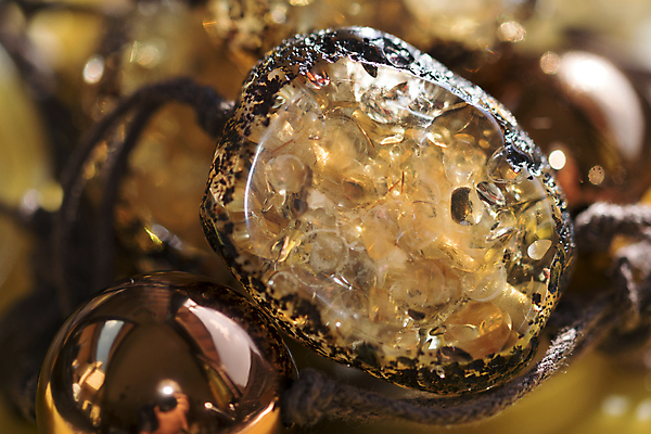 포토 JPG 해외이미지 목걸이 선물 미술 사람없음 장식 노란색 유행 원형 보석 구슬 보물 내추럴 고립 터키석 해외202004 해외포토 도형 컬러 장신구 문화예술 광석 파일형식 이미지허브