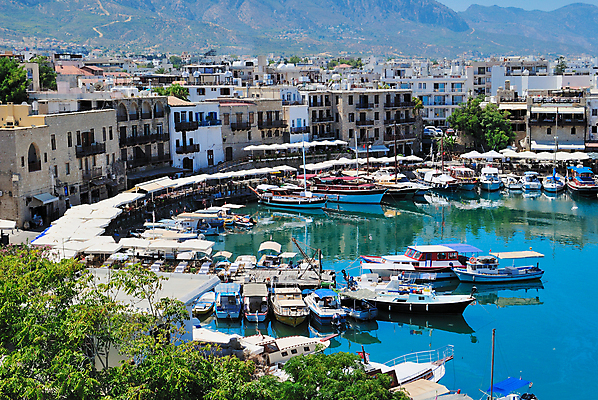 포토 JPG 해외이미지 건축물 유럽 여행 요트 하늘 휴가 산 항해 풍경 사람없음 건물 항구 식당 도시 만 보트 지중해 휴양지 북쪽 포트 칠면조 해외202004 해외포토 사이프러스공화국 건축 나라 바다 배_교통 교통시설 조류 상점 장소 방향 파일형식 이미지허브
