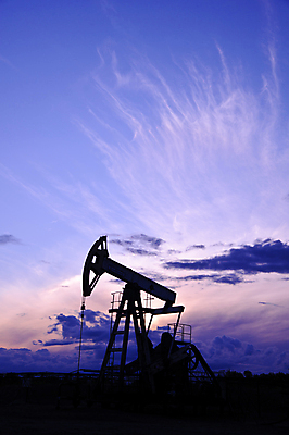 포토 JPG 해외이미지 실루엣 산업 하늘 사람없음 야외 일출 환경 보라색 기계 일몰 장비 에너지 탐험 석유 발굴 제비꽃 화석 연료 가스 펌프 오로라 해외202004 해외포토 꽃 컬러 자연현상 촬영기법 노을 파일형식 이미지허브