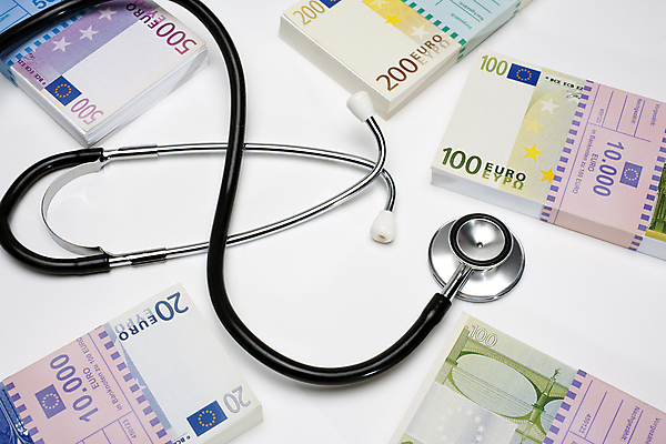 포토 JPG 해외이미지 스튜디오촬영 지폐 돈 청진기 독일 병원 사람없음 약 의사 유로 흰색 재산 질병 흰배경 해외202004 해외포토 유럽 컬러 백그라운드 의학 의료기기 실내 금융 의료진 파일형식 이미지허브