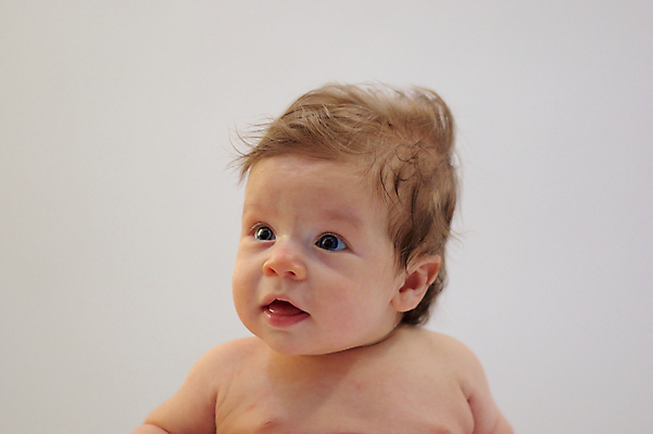 포토 JPG 해외이미지 백인 1 라이프스타일 남자 행복 얼굴 어린이 백그라운드 가족 함께함 건강 사랑 한명 웃음 사람 소년 기쁨 흰색 표현 아기 달콤 작음 피부 흰배경 걸음마 고립 돌봄 해외202004 해외포토 서양인 감정 컬러 컨셉 관계 모션 표정 생활 신체부위 맛 크기 파일형식 이미지허브