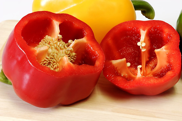 포토 JPG 해외이미지 음식 줄기 다이어트 채소 고추 파프리카 건강 요리 사람없음 빨간색 노란색 주방 신선 맛 먹기 날것 칼로리 후추 채식주의자 해외202004 해외포토 식물 컬러 컨셉 모션 향신료 채식 파일형식 이미지허브