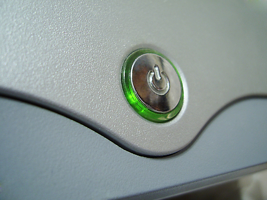 포토 JPG 해외이미지 인터넷 추상 조명 기술 그림자 사람없음 초록색 파란색 노트북 빛 컴퓨터 금속 디지털 스크린 모니터 검은색 회색 판넬 플랫 은색 무선전화기 각도 스위치 다이오드 해외202004 해외포토 컬러 무늬 재질 전자제품 전화기 파일형식 이미지허브