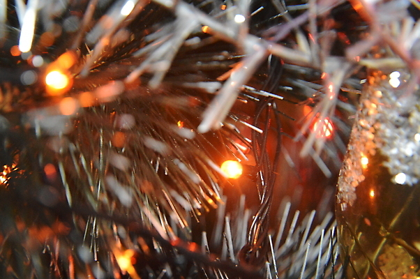 포토 JPG 해외이미지 전통 디자인 계절 백그라운드 크리스마스 겨울 공 휴가 새해 사람없음 장식 빨간색 초록색 빛 축제 축하 황금 12월 연도 해외202004 해외포토 기념일 컬러 컨셉 날짜 파일형식 이미지허브