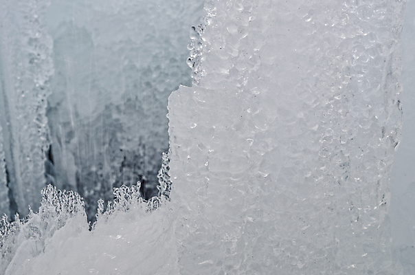 포토 JPG 해외이미지 디자인 계절 아시아 백그라운드 크리스마스 겨울 패턴 자연 하늘 날씨 추상 휴가 풍경 사람없음 야외 물 파란색 빛 냉동 얼음 추위 흰색 신선 눈송이 시원함 12월 크리스탈 북극 질감 빙하 서리 장면 1월 내추럴 아제르바이잔 폭설 눈내림 해외202004 해외포토 자연요소 기념일 나라 컬러 무늬 눈_날씨 날짜 광석 자연재해 극지방 생태계 파일형식 이미지허브