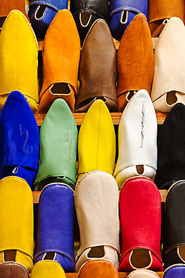 포토 JPG 해외이미지 전통 문화 여행 백그라운드 신발 크리스마스 아프리카 슬리퍼 선물 동양인 사람없음 쇼핑 컬러풀 유행 상점 활발 시장 닫기 샌들 가죽 이슬람교 기념품 색동 아랍어 핸드메이드 스타일 세련 해외202004 해외포토 기념일 나라 종교 컬러 컨셉 모션 인종 오브젝트 파일형식 이미지허브