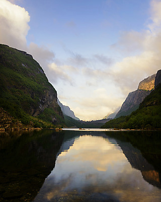 포토 JPG 해외이미지 유럽 호수 자연 하늘 아침 산 노르웨이 풍경 사람없음 야외 물 여름 암초 스칸디나비아 해외202004 해외포토 주간 자연요소 계절 나라 생태계 파일형식 이미지허브