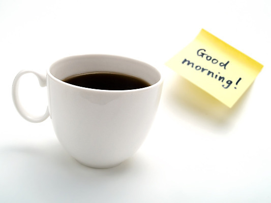 포토 JPG 해외이미지 커피 음료 스티커 아침 사람없음 컵 노란색 쪽지 흰색 뜨거움 액체 메시지 맛 아침식사 알림 아로마 공지사항 에스프레소 게으름 따뜻한음료 카페인 해외202004 해외포토 주간 식기 컬러 컨셉 식사 파일형식 이미지허브