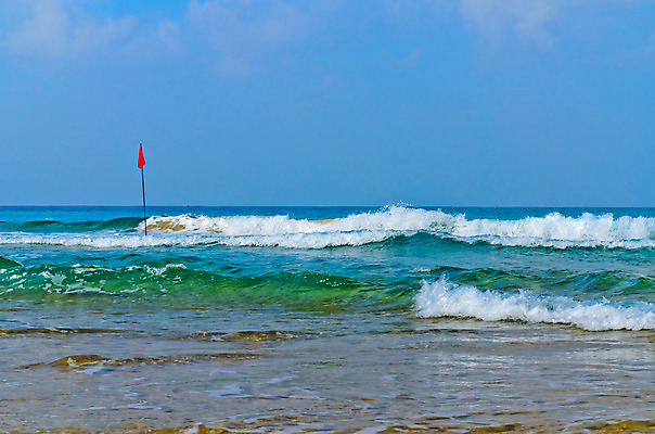 포토 JPG 해외이미지 바다 사람없음 깃발 업무 보트 지중해 해외202004 해외포토 배_교통 작업 파일형식 이미지허브