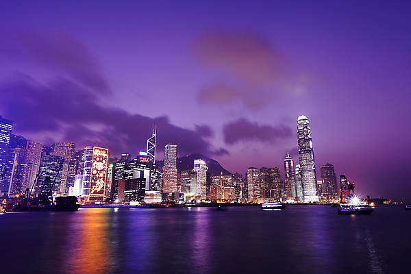 포토 JPG 해외이미지 아시아 야경 하늘 동양인 사람없음 야외 건물 도시풍경 항구 고층빌딩 중국 홍콩 해외202004 해외포토 건축물 나라 교통시설 인종 풍경 빌딩 도시 야간 파일형식 풍경_경치 이미지허브