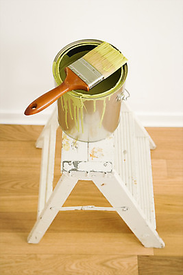 포토 JPG 해외이미지 사다리 실내 사람없음 세로 페인트 변화 캔 양동이 그림 페인트붓 복원 정물화 해외202004 해외포토 컨셉 내부 도구 붓 파일형식 이미지허브