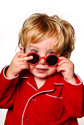 포토 JPG 해외이미지 응시 행복 감정 안경 얼굴 어린이 장신구 놀이 한명 웃음 소년 빨간색 청춘 선글라스 머리 기쁨 에너지 표현 아기 입 엿보기 걸음마 결백 고립 넘어짐 바보 해외202004 해외포토 1 시선 잡화 남자 컬러 컨셉 모션 표정 사람 신체부위 파일형식 이미지허브