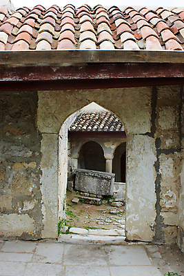 포토 JPG 해외이미지 모양 전통 디자인 유럽 벽 여행 백그라운드 건축양식 출입구 거리 주택 프레임 그림자 미술 사람없음 건물 장식 빛 문 탑 어둠 수확 골동품 바위 시골 오픈 성 중세 역사 클래식 중앙 시작 아치 질감 복고 대문 공상 옛날 스타일 해외202004 해외포토 건축물 건축 나라 컨셉 농업 문화예술 돌_바위 파일형식 이미지허브