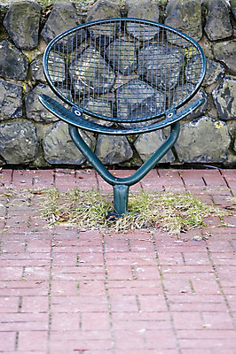 포토 JPG 해외이미지 공원 가구 벤치 의자 휴식 앉기 사람없음 야외 장식 초록색 금속 정원 침묵 철 해외202004 해외포토 공공시설 컬러 생활용품 컨셉 모션 재질 소리 파일형식 이미지허브