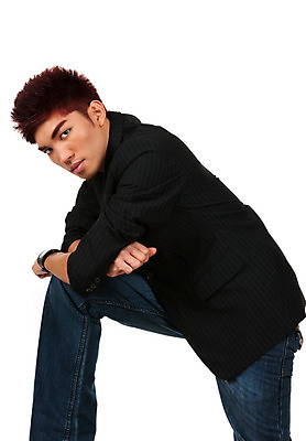 포토 JPG 해외이미지 모델 헤어스타일 남자 포즈 한명 동양인 소년 성인 10대 유행 상점 재킷 청바지 미용사 이발 눈썹 해외202004 해외포토 직업 1 얼굴 어린이 바지 청소년 사람 인종 외투 파일형식 이미지허브