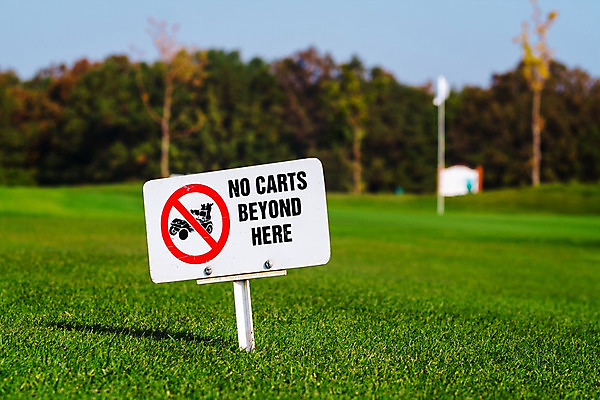 포토 JPG 해외이미지 나무 구름 라이프스타일 계절 모래 스포츠 밭 골프 공 자연 놀이 하늘 휴가 산 풍경 잔디 취미 사람없음 야외 초록색 여름 맑음 경쟁 봄 게임 구멍 놀이터 강의 땅 사인 클럽 장면 봉 골프티 넣기 페어웨이 해외202004 해외포토 자연요소 식물 컬러 컨셉 농업 모션 날씨 골프용품 생활 구기 생태계 파일형식 이미지허브