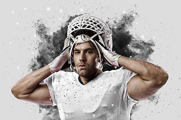 포토 JPG 해외이미지 남자 스포츠 유니폼 공 한명 사람 운동복 미식축구 축구 미국 럭비공 미식축구선수 해외202004 해외포토 1 옷 북아메리카 운동선수 구기 럭비용품 파일형식 이미지허브