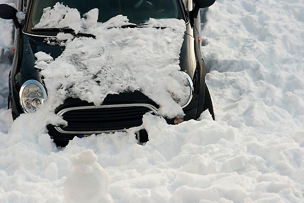 포토 JPG 해외이미지 공원 겨울 교통시설 자동차 사람없음 냉동 얼음 검은색 덮개 가을 흰색 작음 아래 무거움 제비 땅파기 어려움 해외202004 해외포토 자연요소 계절 공공시설 육상교통 컬러 교통 조류 뚜껑 무게 크기 방향 시설 위치 파일형식 이미지허브