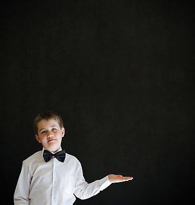 포토 JPG 해외이미지 백인 직업 1 학생 손 교육 얼굴 어린이 백그라운드 컨셉 생각 비즈니스 상상 성공 관리 한명 사람 소년 판매 검은색 교사 칠판 흰색 잡기 업무 비즈니스맨 자신감 계획 작음 종업원 판매원 카피스페이스 해외202004 해외포토 서양인 남자 감정 컬러 모션 신체부위 공백 작업 직장인 크기 파일형식 이미지허브