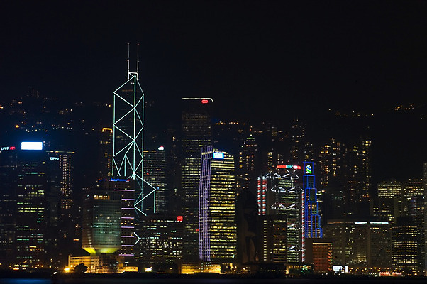 포토 JPG 해외이미지 아시아 야경 사람없음 야외 건물 도시풍경 항구 고층빌딩 중국 홍콩 해외202004 해외포토 건축물 나라 교통시설 풍경 빌딩 도시 야간 파일형식 풍경_경치 이미지허브