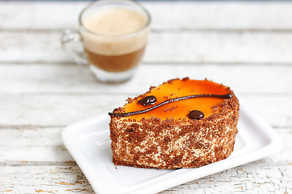 포토 JPG 해외이미지 전통 접시 커피 음식 탁자 아침 디저트 콩 사람없음 목재 컵 갈색 케이크 초콜릿 어둠 침묵 이탈리아 카페 흰색 신선 뜨거움 닫기 달콤 맛 아침식사 굽기 베네치아 토핑 에스프레소 코코아 내추럴 단절 시나몬 아라비카 카페인 해외202004 해외포토 주간 나무 식기 유럽 음료 컬러 가구 컨셉 재료 모션 곡류 상점 식사 소리 구이 파일형식 이미지허브