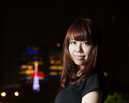 포토 JPG 해외이미지 직업 라이프스타일 응시 여자 아시아 얼굴 전등 거리 한명 사람 동양인 성인 야외 빛 일본 중국 도시 야간 저녁 부름 셀룰러 해외202004 해외포토 자연요소 1 시선 나라 모션 조명 인종 생활 신체부위 파일형식 이미지허브