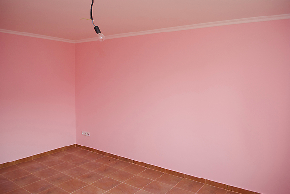 포토 JPG 해외이미지 분홍색 전구 새로움 바닥 주택 실내 사람없음 내부 방 보행로 해외202004 해외포토 길 컬러 컨셉 건물 파일형식 이미지허브