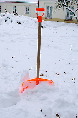 포토 JPG 해외이미지 직업 계절 도로 길 백그라운드 겨울 오렌지 자연 날씨 주택 손잡이 사람없음 야외 건물 빛 정원 냉동 장비 추위 흰색 공구 업무 시원함 오솔길 플라스틱 삽 오브젝트 원예 서리 폭풍 흙더미 눈보라 유지 1월 방법 제설기 철강 폭설 해외202004 해외포토 건축물 컬러 과일 교통시설 재질 눈_날씨 취미 흙 도구 작업 날짜 자연재해 생태계 제설 파일형식 더미 이미지허브
