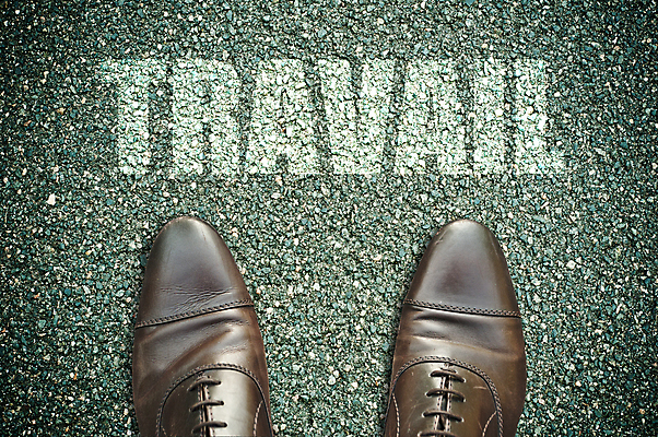 포토 JPG 해외이미지 직업 도로 백그라운드 신발 컨셉 비즈니스 발 성공 추상 사람없음 단어 업무 계획 사인 경영 프로젝트 해외202004 해외포토 문자 길 무늬 교통시설 신체부위 작업 파일형식 이미지허브