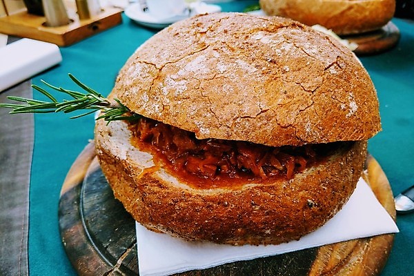 포토 JPG 해외이미지 접시 음식 빵 조각 백그라운드 잎 텍스트 건강 육류 돼지고기 요리 사람없음 빨간색 갈색 우주 검은색 식사 저녁식사 어둠 버섯 소고기 시골 신선 사발 소시지 맛 그릴 굽기 허브 준비 사냥꾼 후추 폴란드 점심식사 러시아인 핸드메이드 해외202004 해외포토 서양인 식물 직업 식기 유럽 컬러 컨셉 식재료 주방용품 사기그릇 가공식품 구이 향신료 파일형식 이미지허브
