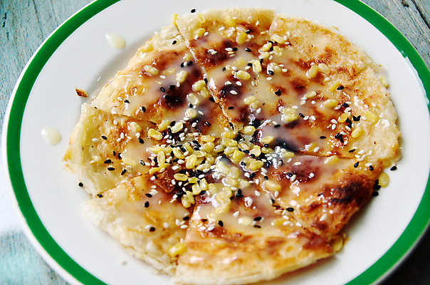 포토 JPG 해외이미지 전통 접시 음식 빵 조각 휴식 디저트 요리 사람없음 쌓기 식사 우유 튀김 뜨거움 플랫 달콤 아침식사 인도인 만족 반죽 만들기 밀가루 깨 층 길거리음식 해외202004 해외포토 외국인 식기 감정 컨셉 식재료 모션 유제품 동양인 조미료 맛 가루 파일형식 이미지허브